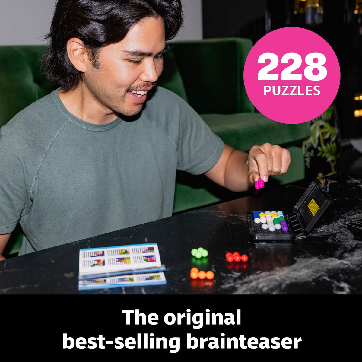 Educational Insights Kanoodle - Original 3D Brain Teaser Puzzle, Single Player Mind Challenge Toys, Handheld Travel Games, Challenging Logic Puzzles and Gifts for Kids, Teens & Adults Ages 7+